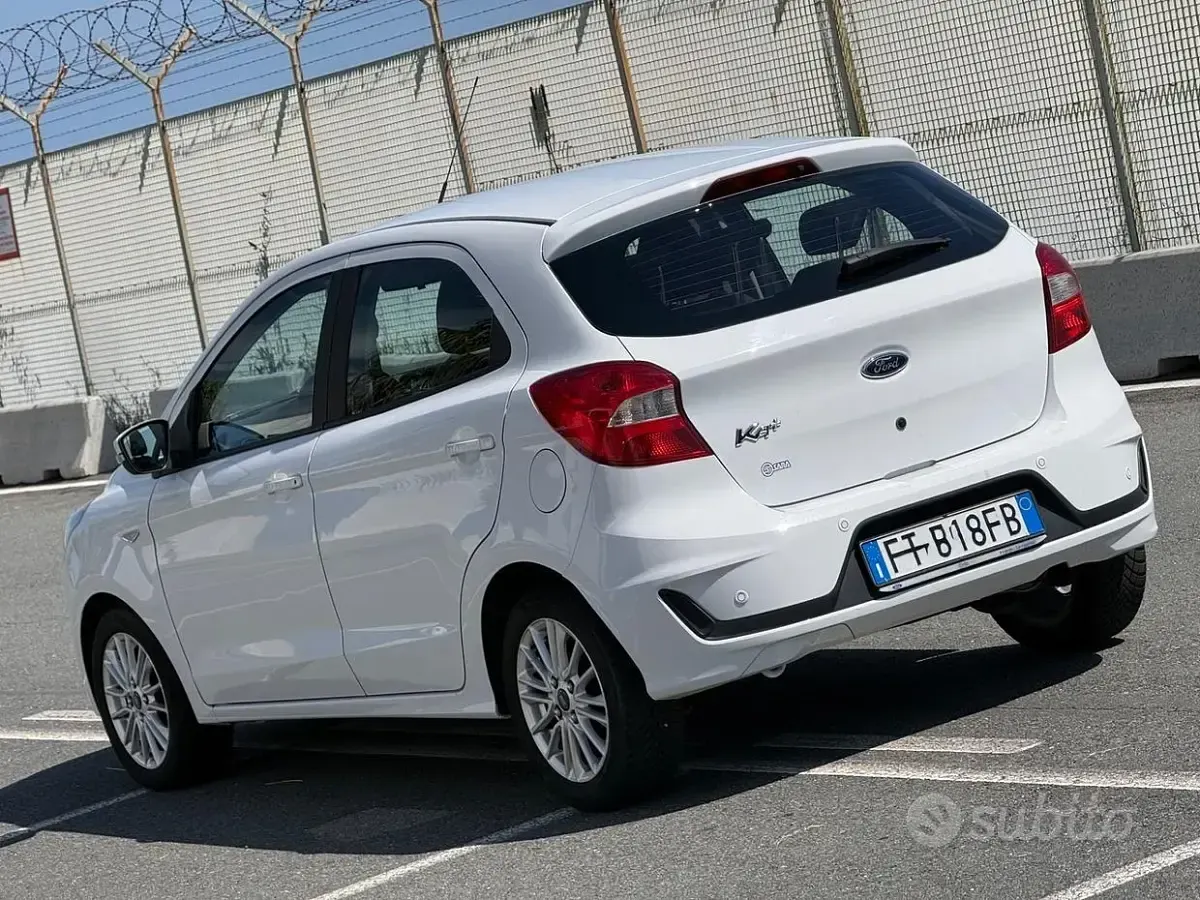 Usata Ford Ka Plus 95 CV (69 kW) 2018 Bianco Utilitaria