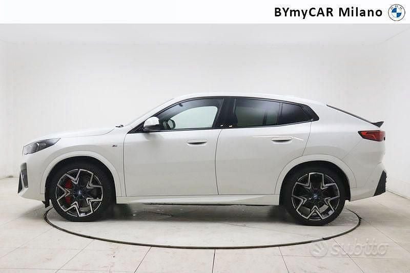 Usata BMW iX2 M Sport 279 kW (380 CV) 2024 Bianco SUV