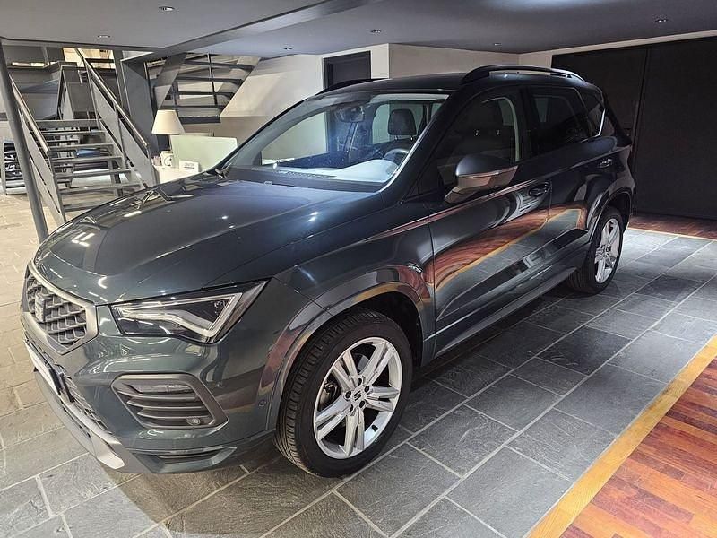 Grigio Usata 2022 Seat Ateca FR SUV | 23.900 € (Buon prezzo) - Immagine 1/4