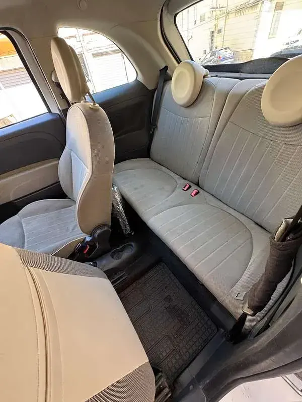 Usata Fiat 500 Lounge 75 CV (55 kW) 2008 Bianco Utilitaria