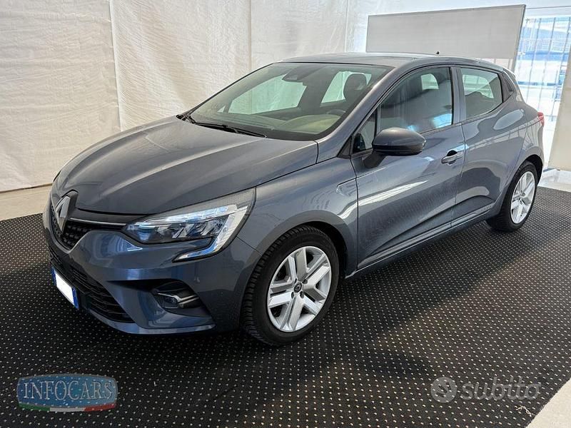 Usata Renault Clio V Business 90 CV (66 kW) 2021 Grigio metallizzato Berlina