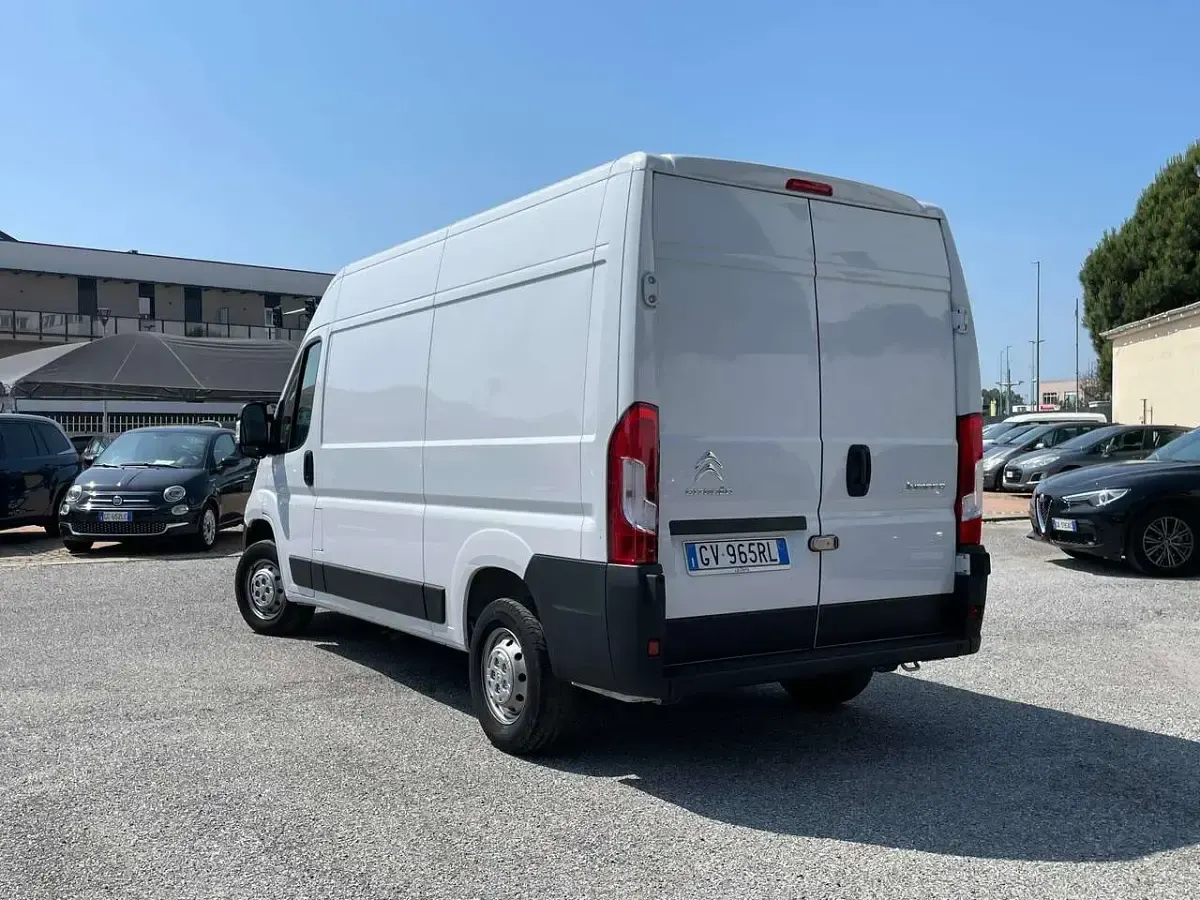 Usata Citroën Jumper 140 CV (102 kW) 2024 Bianco Monovolume