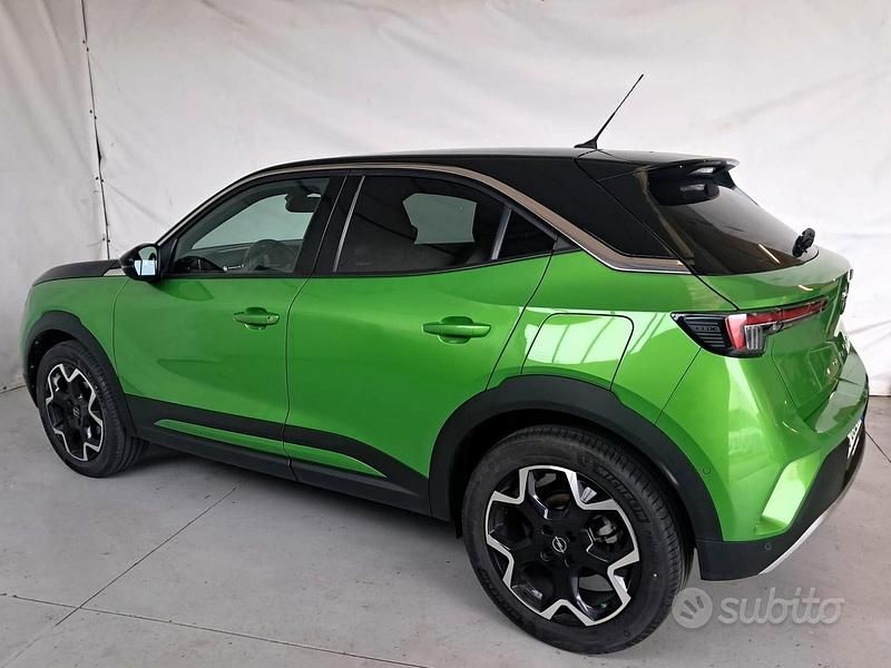 Usata Opel Mokka GS Line 131 CV (96 kW) 2021 Verde metallizzato SUV