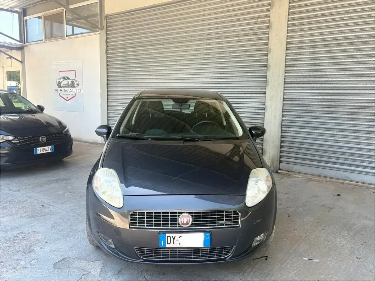 Usata Fiat Grande Punto Dynamic 90 CV (66 kW) 2009 Utilitaria