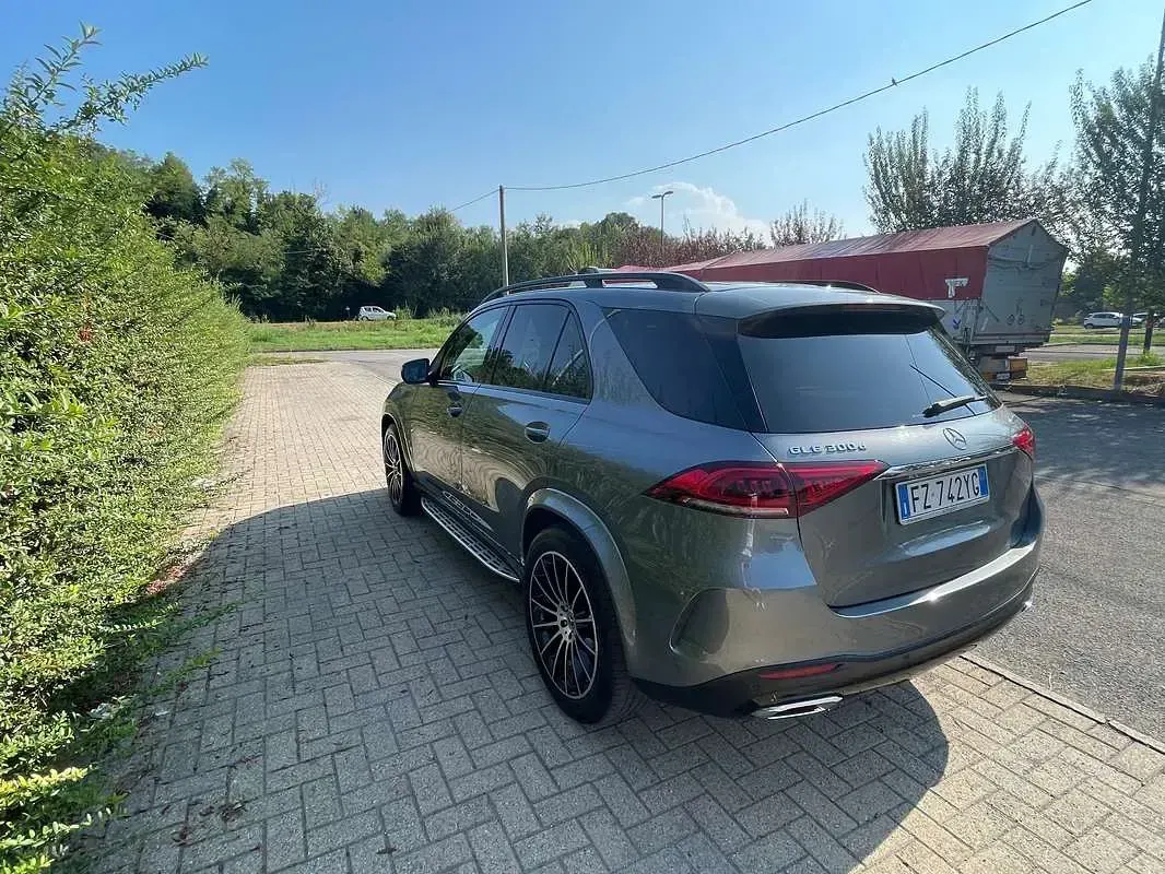 Usata Mercedes GLE300 Premium 245 CV (180 kW) 2020 Grigio SUV