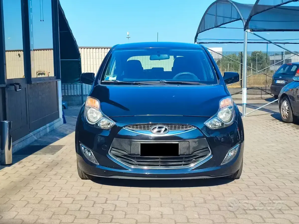Usata Hyundai ix20 Comfort 90 CV (66 kW) 2013 Nero Utilitaria