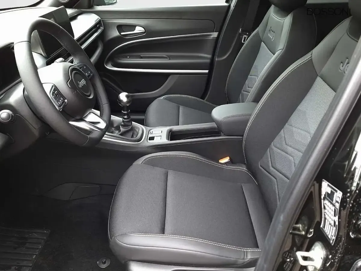 Nuova Jeep Avenger Summit 100 CV (73 kW) 2026 SUV