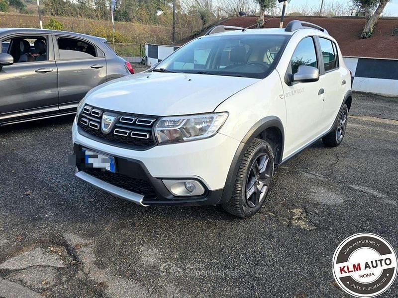 Usata Dacia Sandero Stepway 90 CV (66 kW) 2017 Bianco Berlina