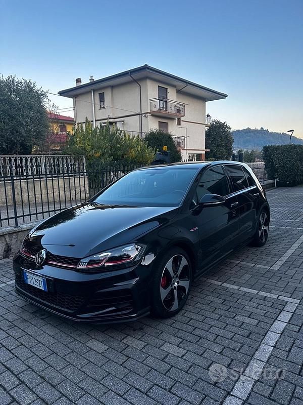 Nero Usata 2018 VW Golf VII GTI Tre volumi | 23.400 € (Buon prezzo) - Immagine 1/4