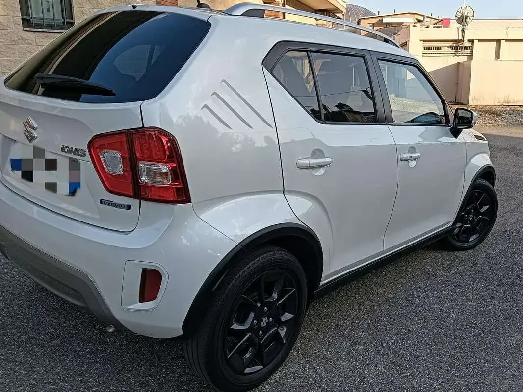 Usata Suzuki Ignis 83 CV (61 kW) 2021 Bianco SUV