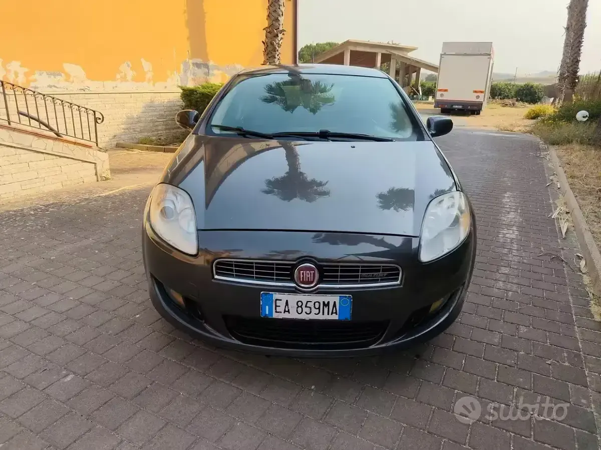 Usata Fiat Bravo Dynamic 120 CV (88 kW) 2010 Grigio Utilitaria
