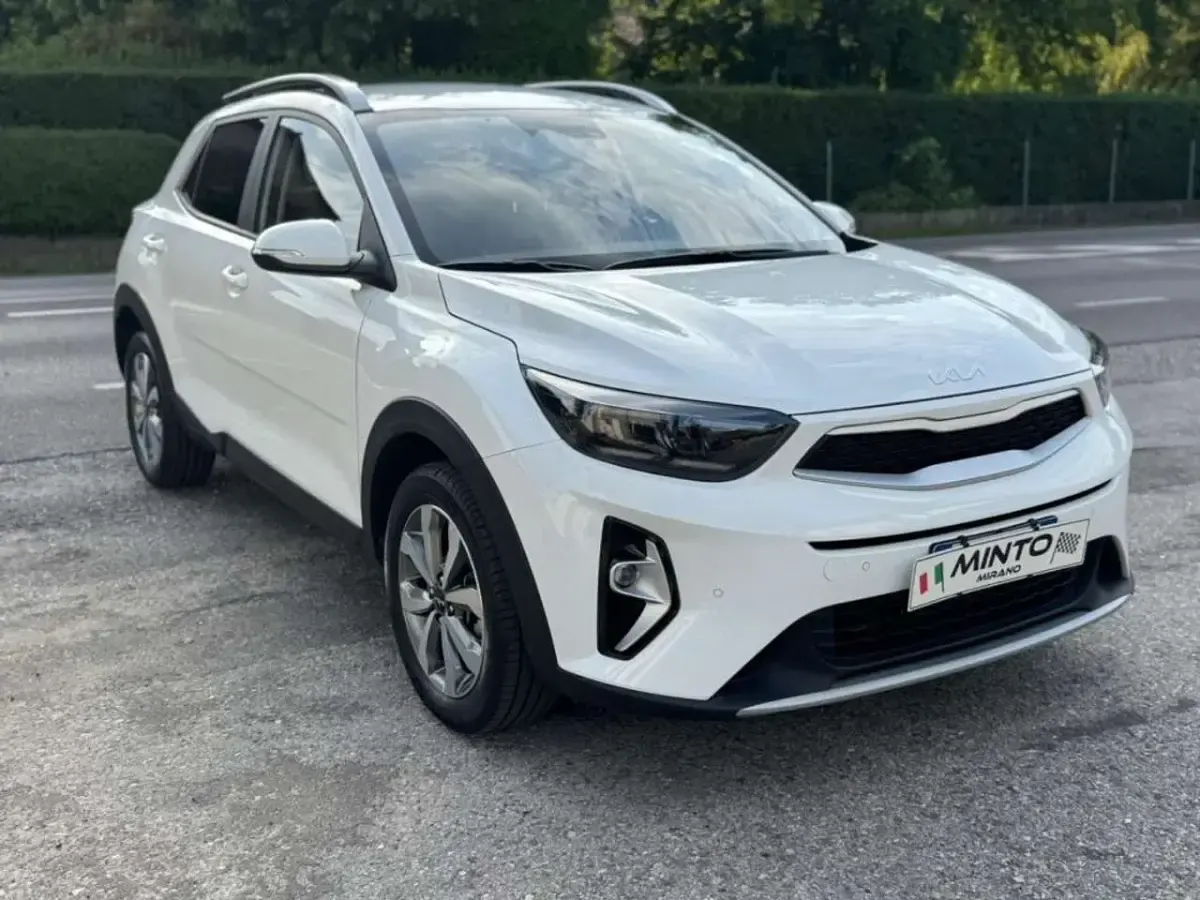 Usata Kia Stonic Style 79 CV (58 kW) 2025 Bianco SUV
