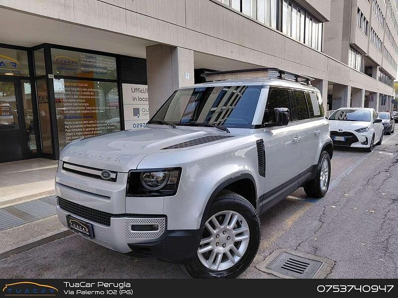 Argento Usata 2022 Land Rover Defender SE SUV | 55.000 € (Buon prezzo) - Immagine 1/4