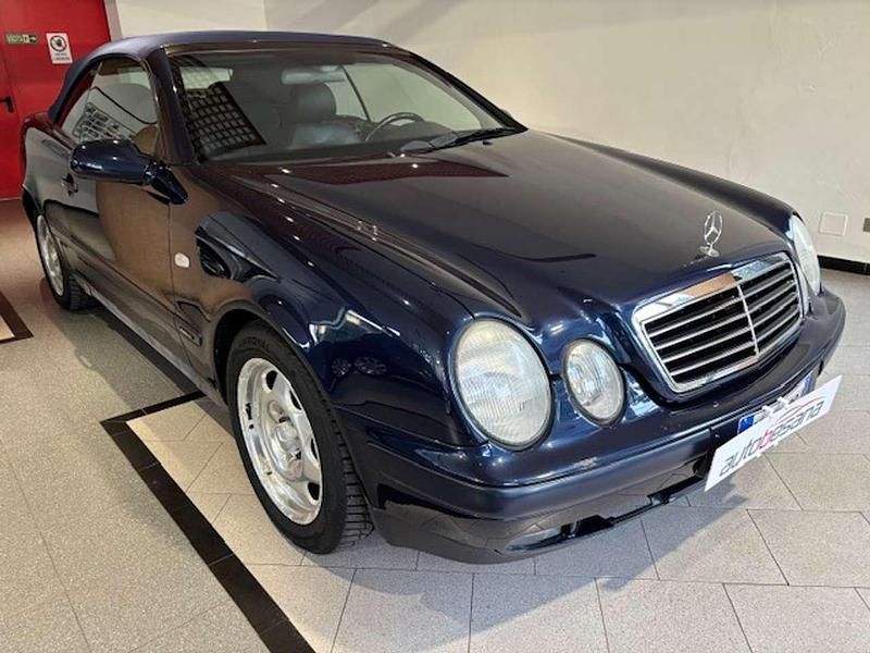 Usata Mercedes CLK230 193 CV (141 kW) 1999 Blu/azzurro Cabrio