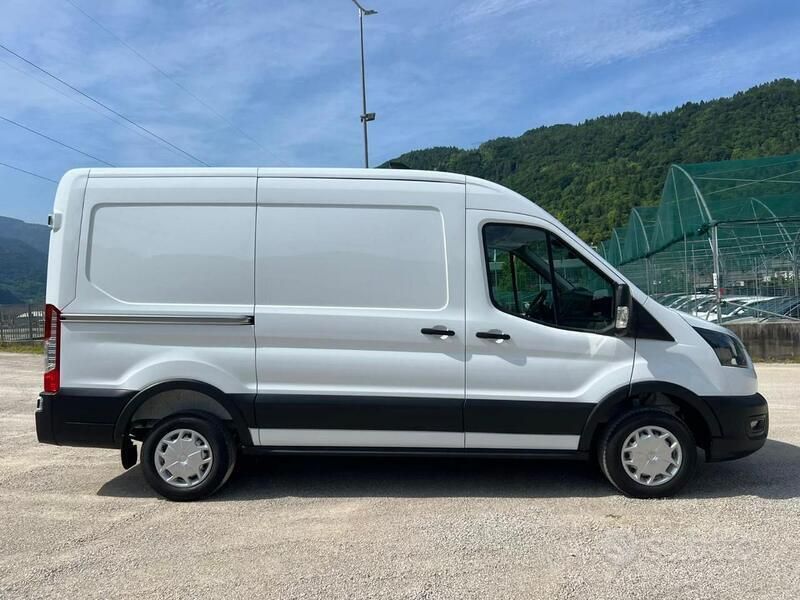 Nuova Ford Transit Trend 131 CV (96 kW) 2025 Bianco Berlina