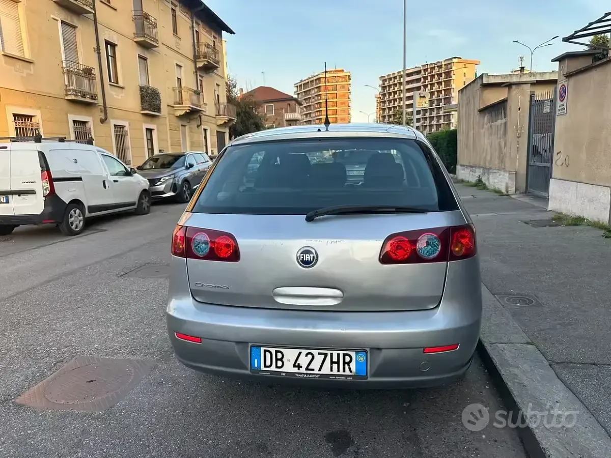 Usata Fiat Croma 140 CV (102 kW) 2007 Grigio Station wagon