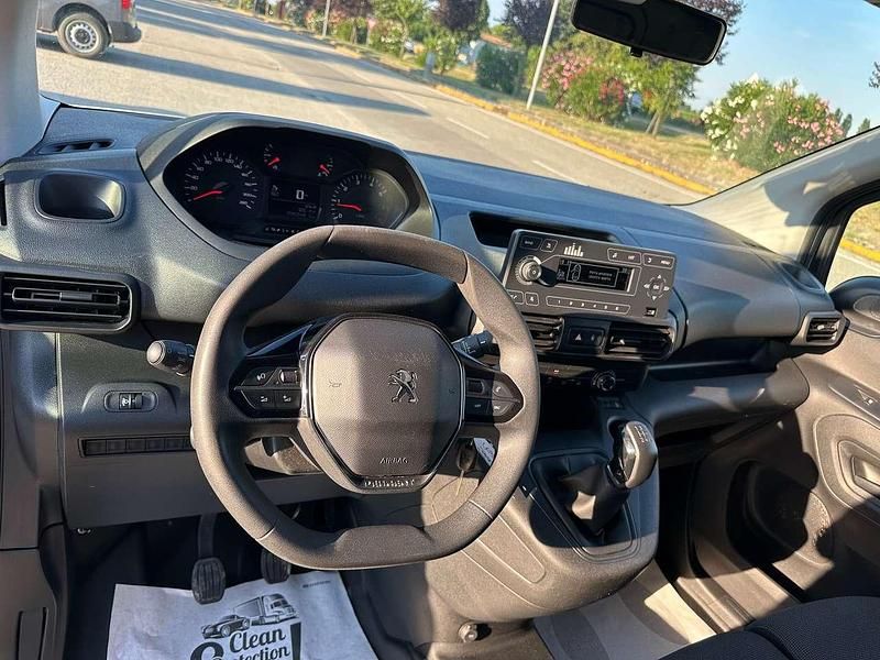 Usata Peugeot Partner Premium 101 CV (74 kW) 2021 Bianco Monovolume