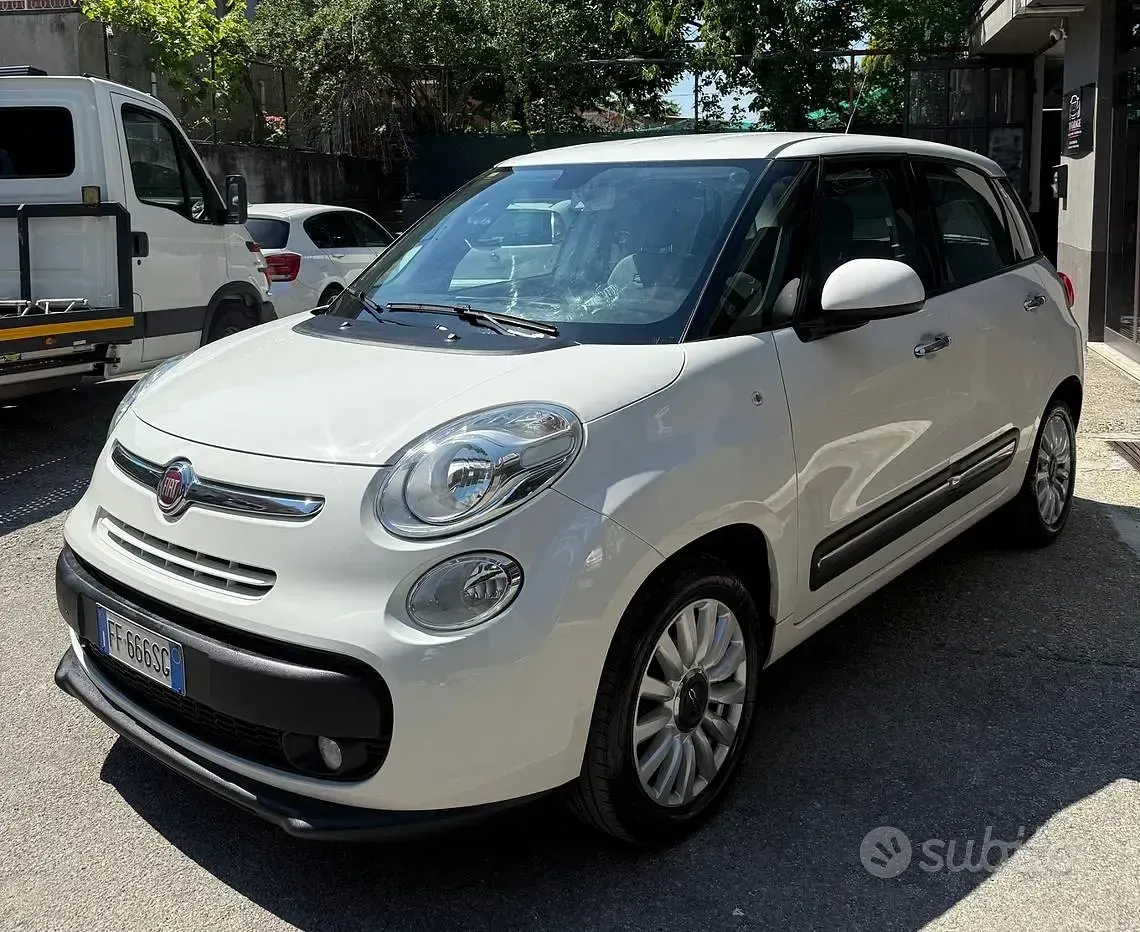 Usata Fiat 500L Business 120 CV (88 kW) 2016 Bianco Monovolume