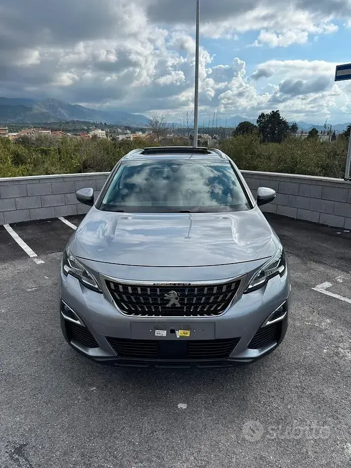 Usata Peugeot 3008 120 CV (88 kW) 2017 Grigio SUV