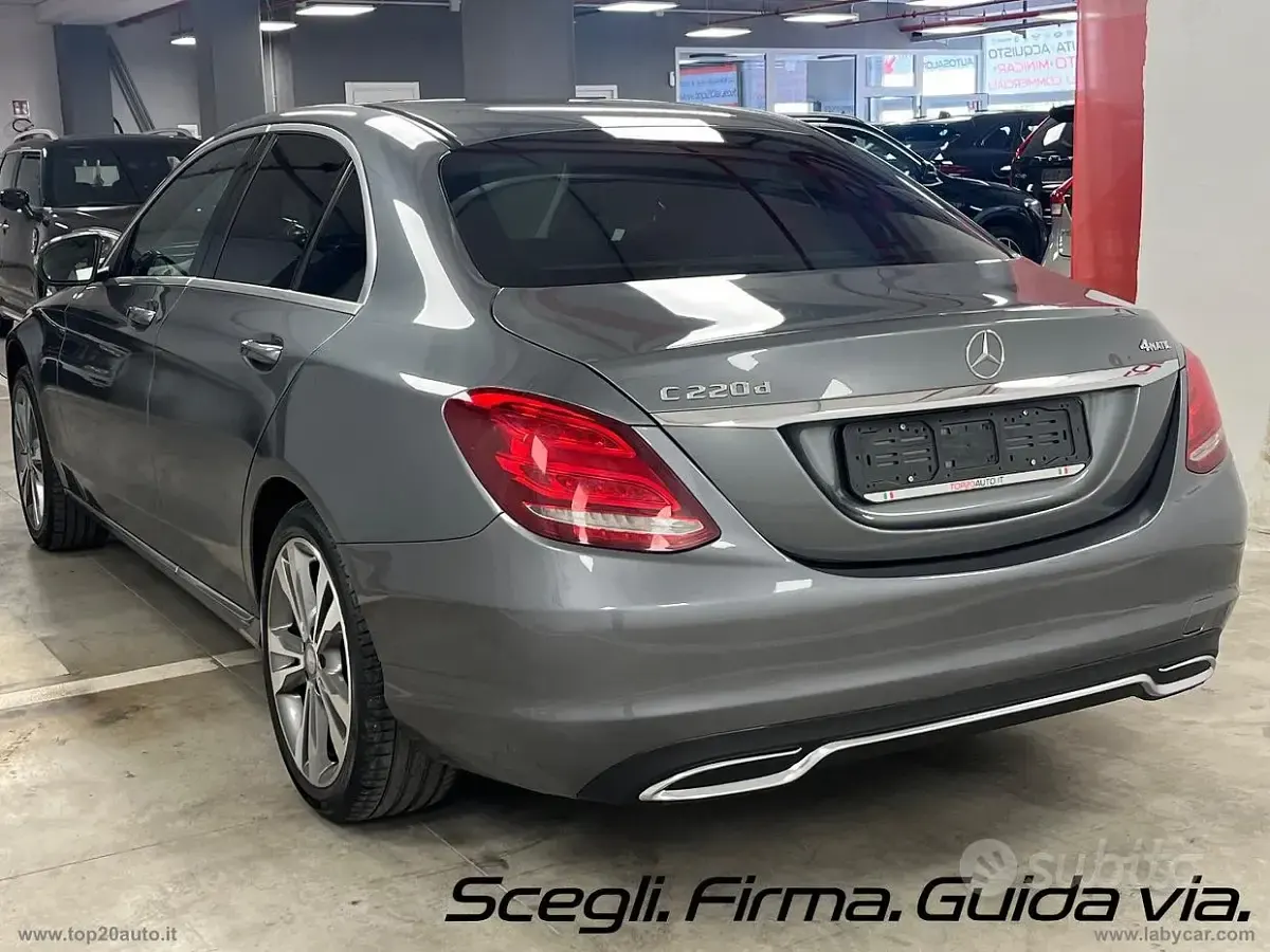 Usata Mercedes C220 170 CV (125 kW) 2017 Grigio Berlina
