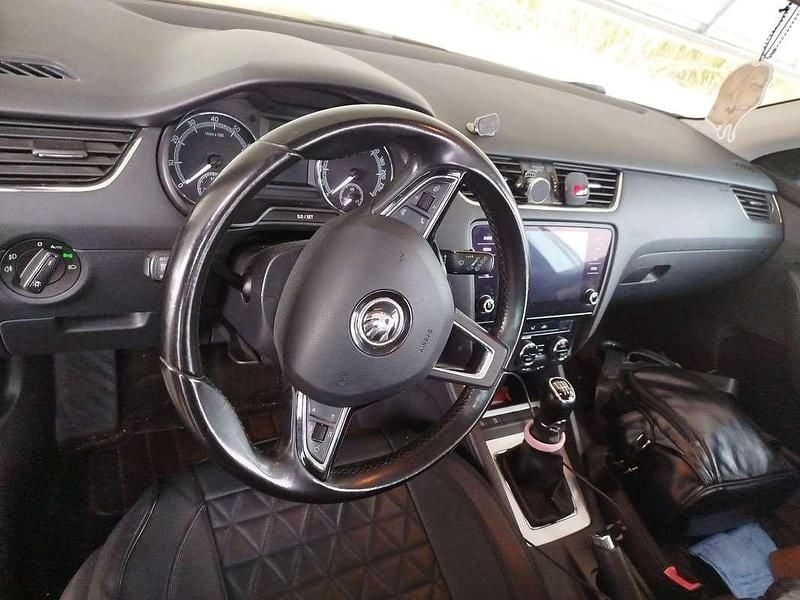 Usata 2017 Skoda Octavia G-TEC Executive Station wagon | 10.200 € (Buon prezzo) - Immagine 1/4