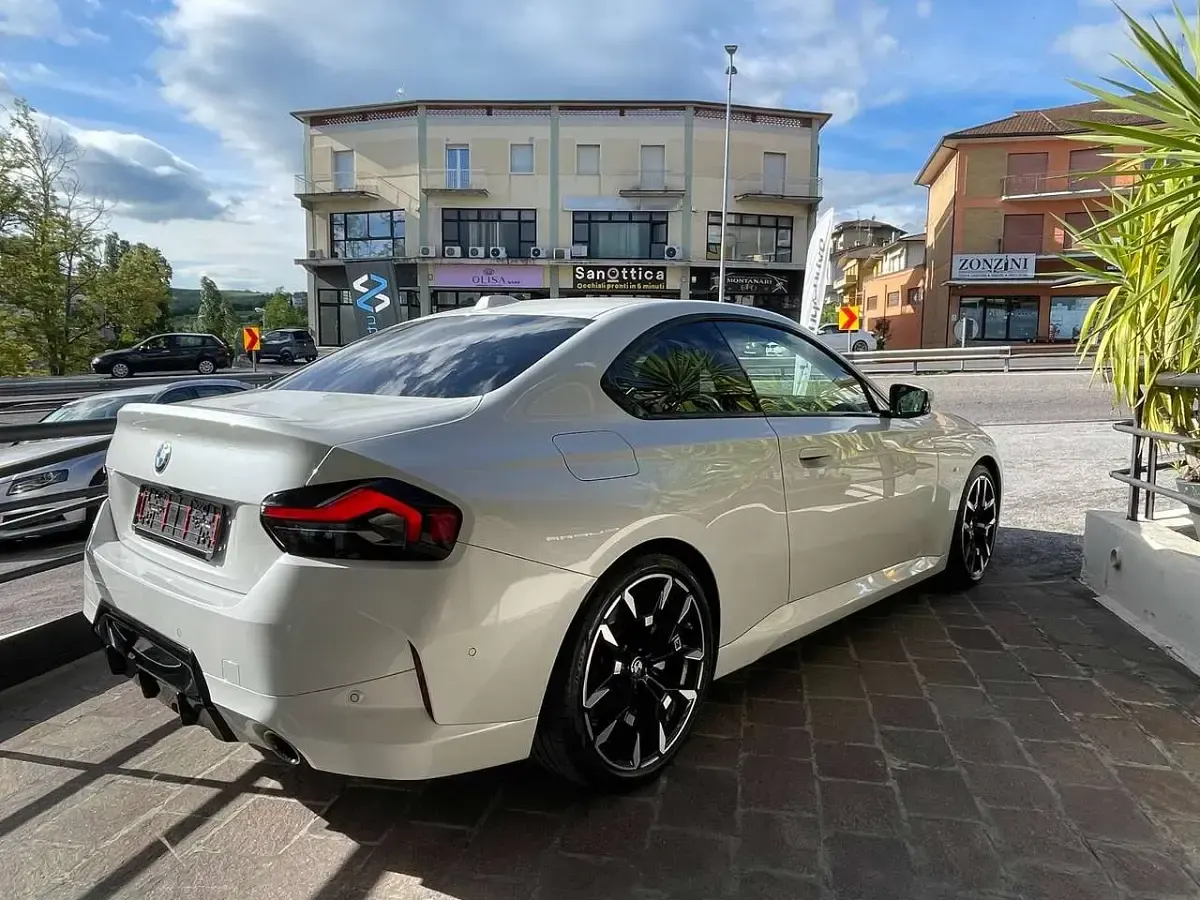 Usata BMW 220 M Sport 184 CV (135 kW) 2025 Bianco minerale Coupé