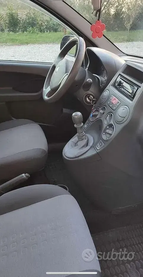 Usata Fiat Panda 77 CV (56 kW) 2012 Grigio Utilitaria