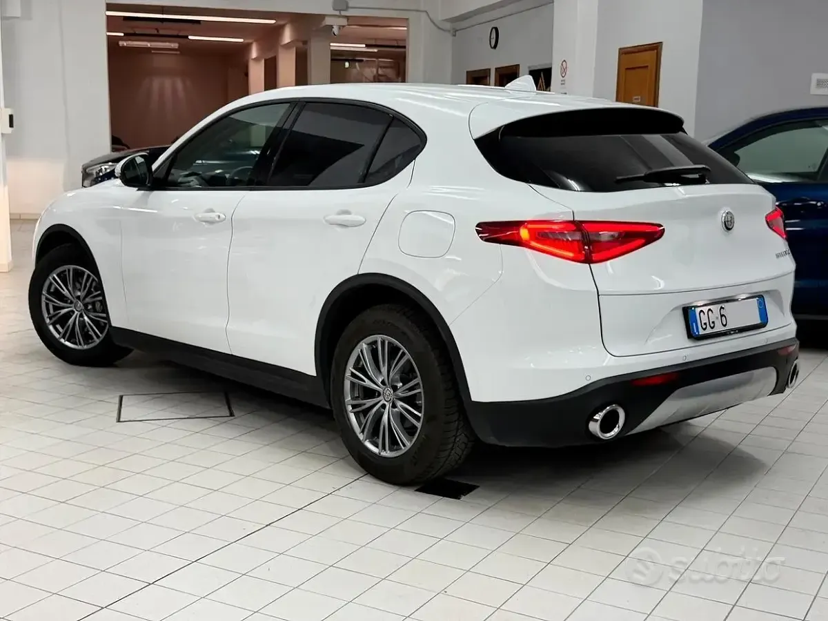 Occasion Alfa Romeo Stelvio Business 160 ch (117 kW) 2021 Blanc SUV