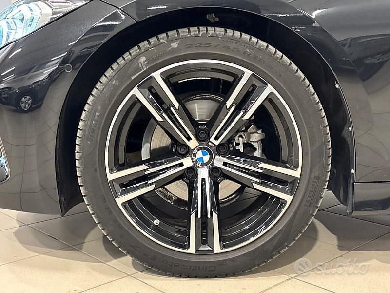 Usata BMW 318 M Sport 149 CV (109 kW) 2022 Nero Berlina