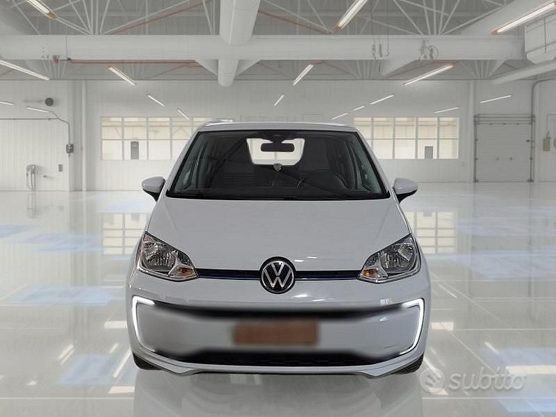 Usata VW e-up! 61 kW (83 CV) 2021 Bianco Utilitaria