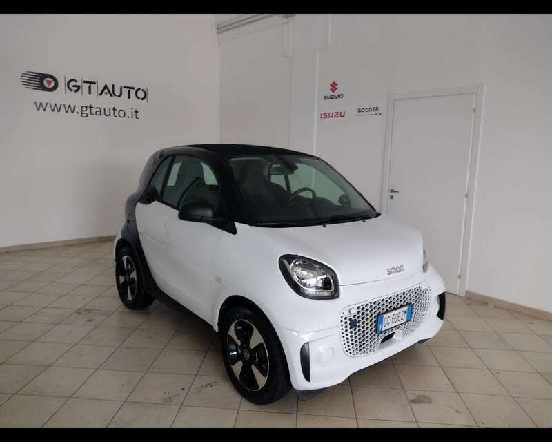 Usata Smart ForTwo Electric Drive Passion 41 kW (56 CV) 2021 Bianco tetto nero Coupé
