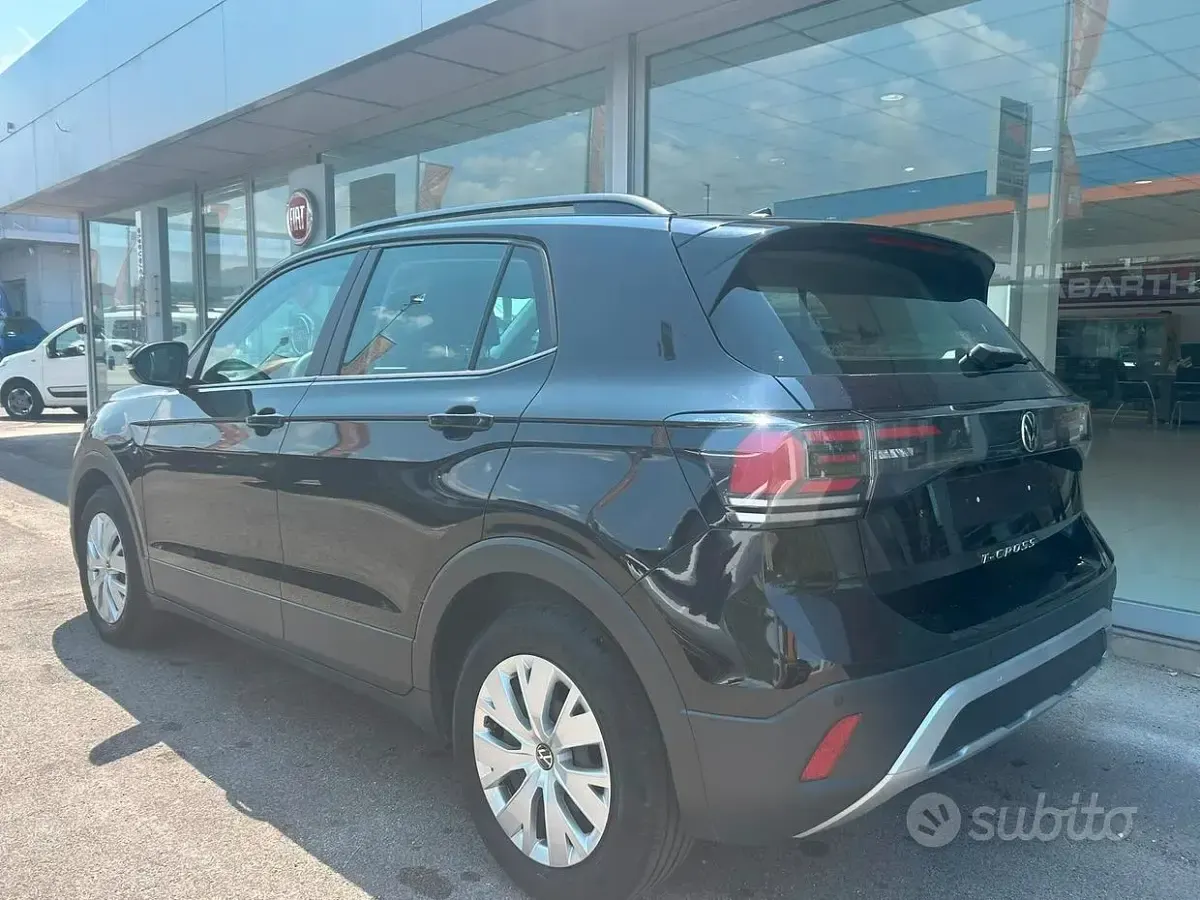 Usata VW T-Cross Life 95 CV (69 kW) 2024 Nero SUV