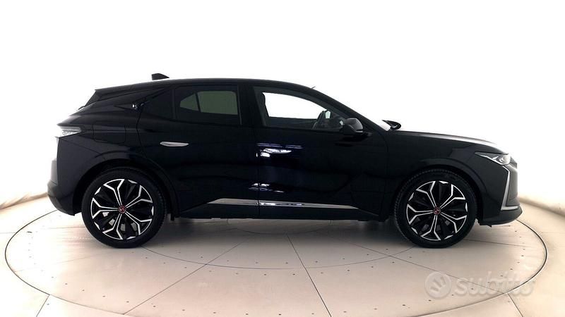 Usado DS Automobiles DS4 Performance 131 CV (96 kW) 2022 Negro Berlina