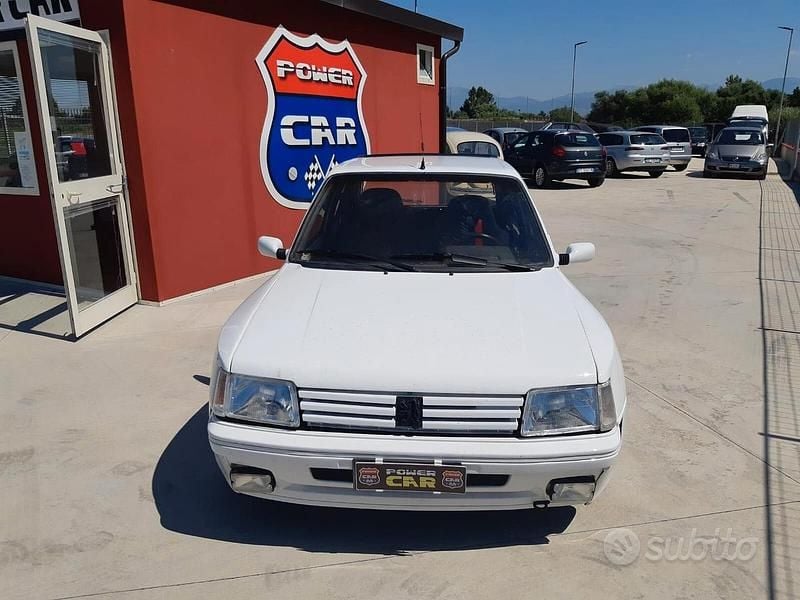 Usata Peugeot 205 GTi 105 CV (77 kW) 1985 Berlina