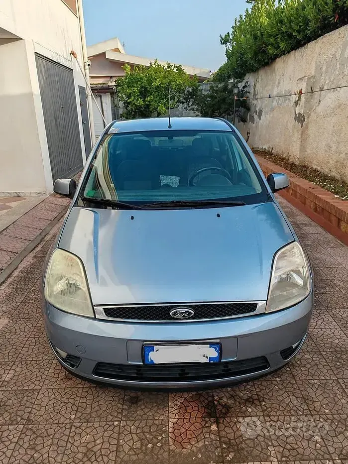 Usata Ford Fiesta 80 CV (58 kW) 2005 Utilitaria