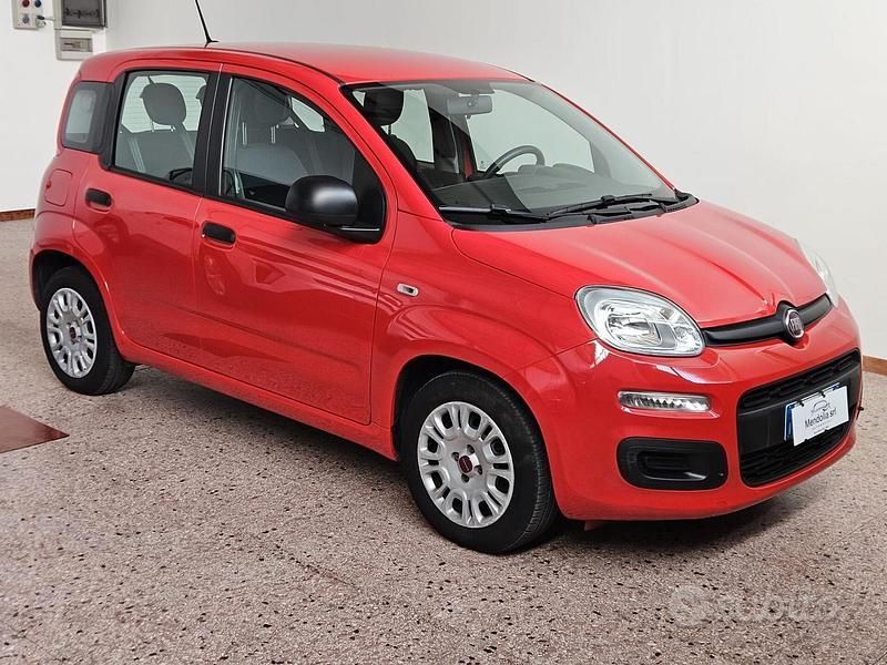Usata Fiat Panda Easy 70 CV (51 kW) 2021 Rosso Berlina