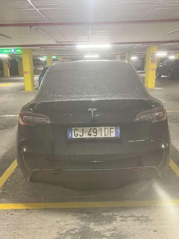 Usata Tesla Model Y 152 kW (208 CV) 2022 Nero SUV
