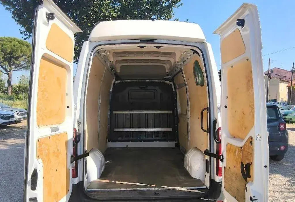 Usata Renault Master 149 CV (109 kW) 2022 Bianco Monovolume