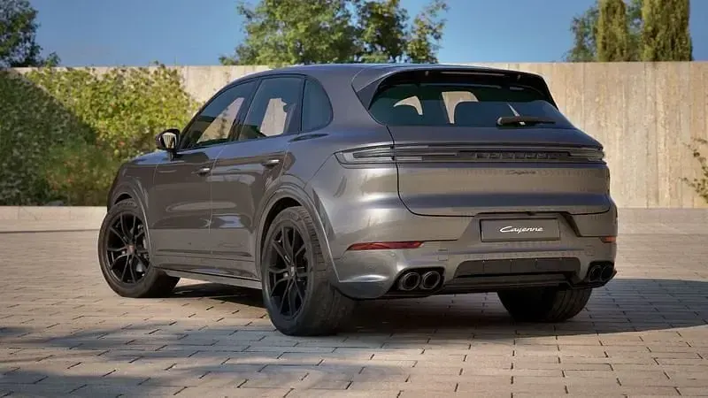 Usata Porsche Cayenne 354 CV (260 kW) 2025 Grigio SUV
