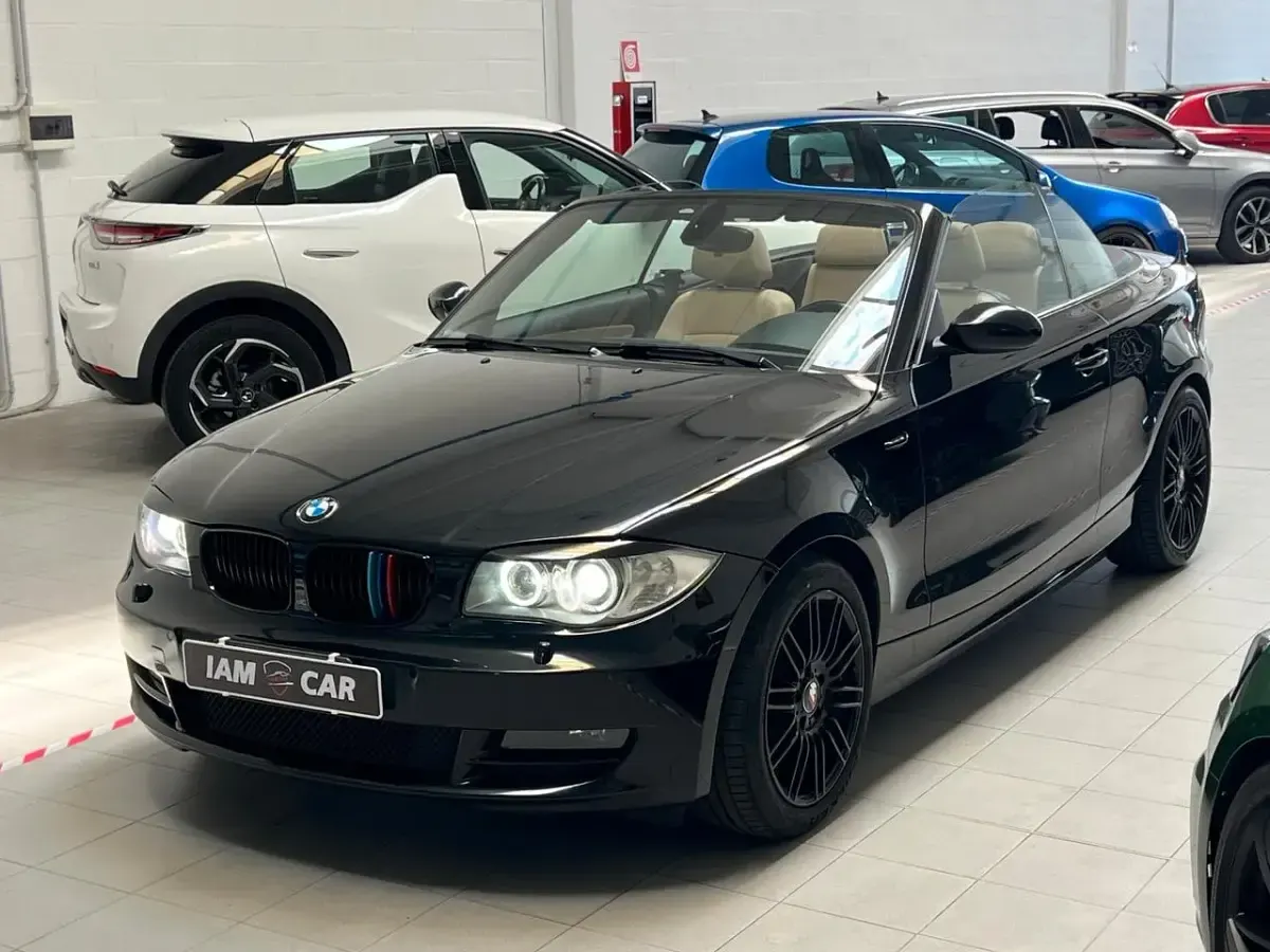 Usata BMW 120 Efficient Dynamics 176 CV (129 kW) 2009 Nero Utilitaria