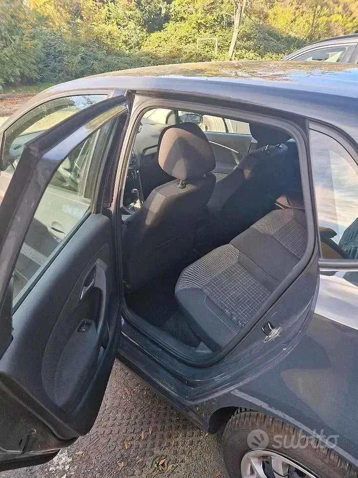 Usata VW Polo Comfortline 90 CV (66 kW) 2016 Grigio Berlina