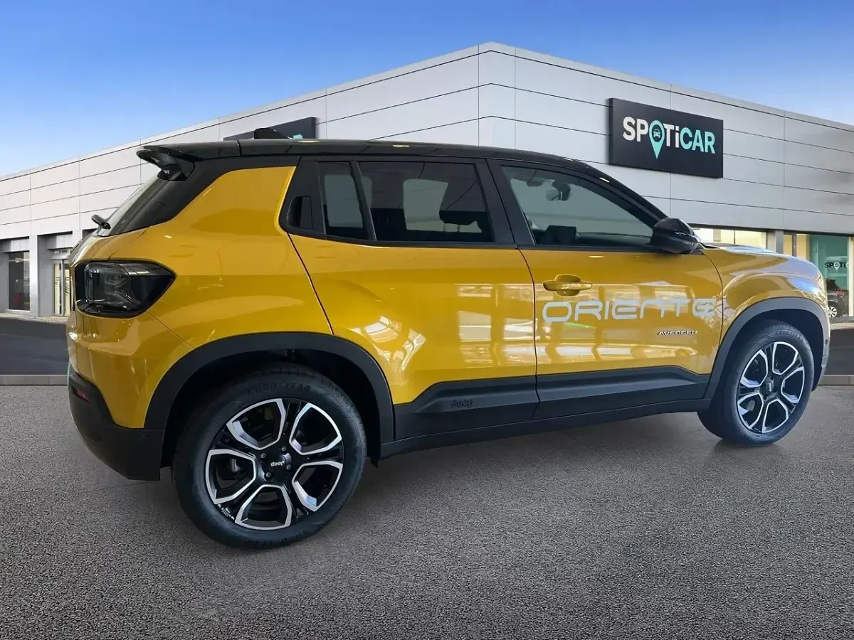 Usata Jeep Avenger EV Summit 114 kW (156 CV) 2023 Giallo SUV