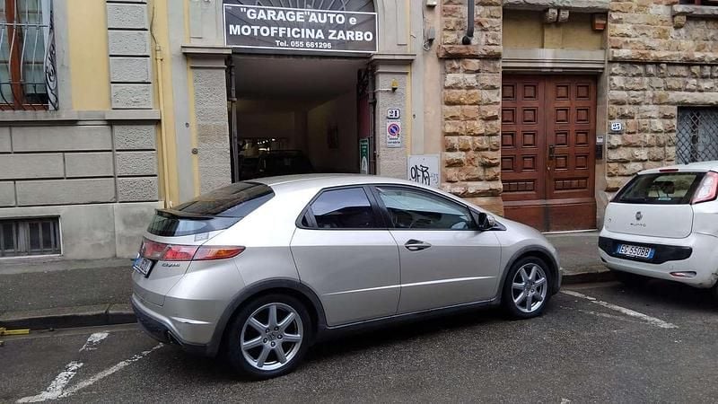 Usata Honda Civic 140 CV (102 kW) 2007 Argento