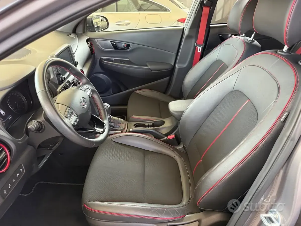 Usata Hyundai Kona Xpossible 120 CV (88 kW) 2018 Grigio SUV