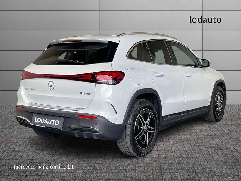 Usata Mercedes EQA350 AMG Line Premium 130 kW (177 CV) 2024 Bianco SUV