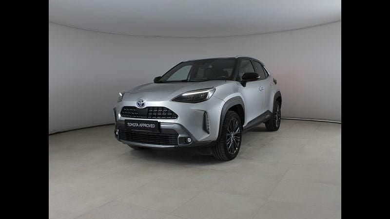 Usata Toyota Yaris Cross 116 CV (85 kW) 2022 Argento SUV