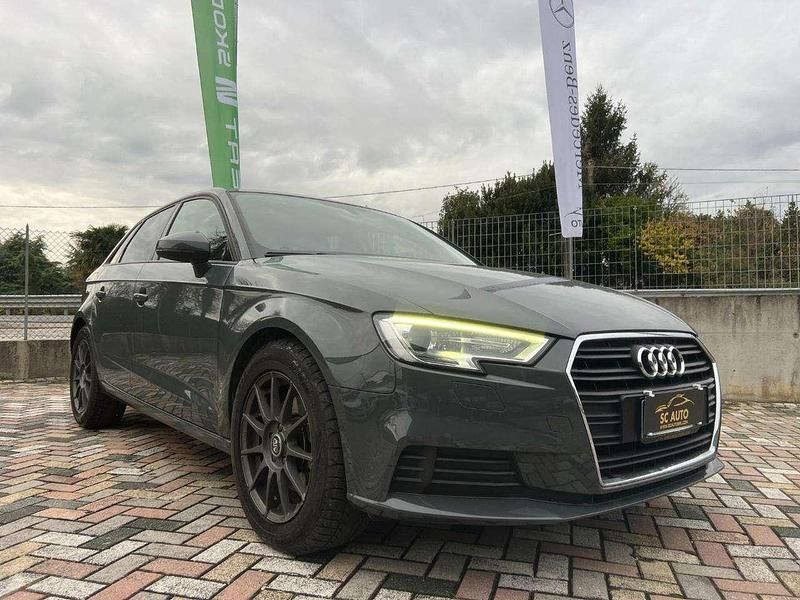 Usata Audi A3 Business 204 CV (150 kW) 2020 Grigio Berlina