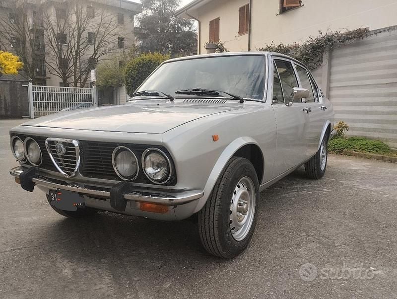 Usata Alfa Romeo Alfetta 1970 Grigio Berlina