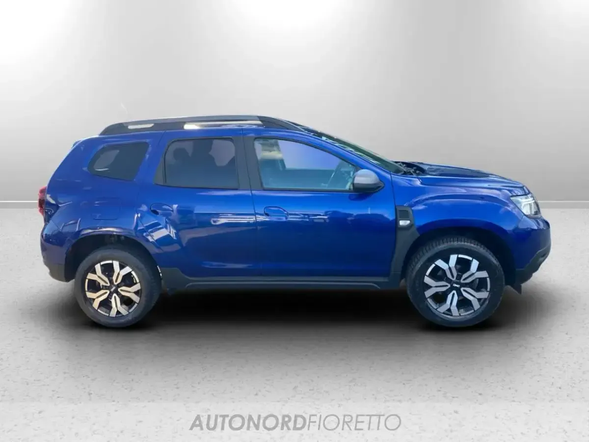 Usata Dacia Duster Journey 114 CV (83 kW) 2023 Blu/azzurro SUV