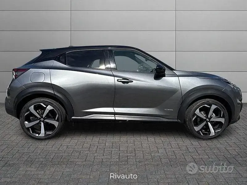 Usata Nissan Juke Tekna 143 CV (105 kW) 2023 Grigio scuro SUV